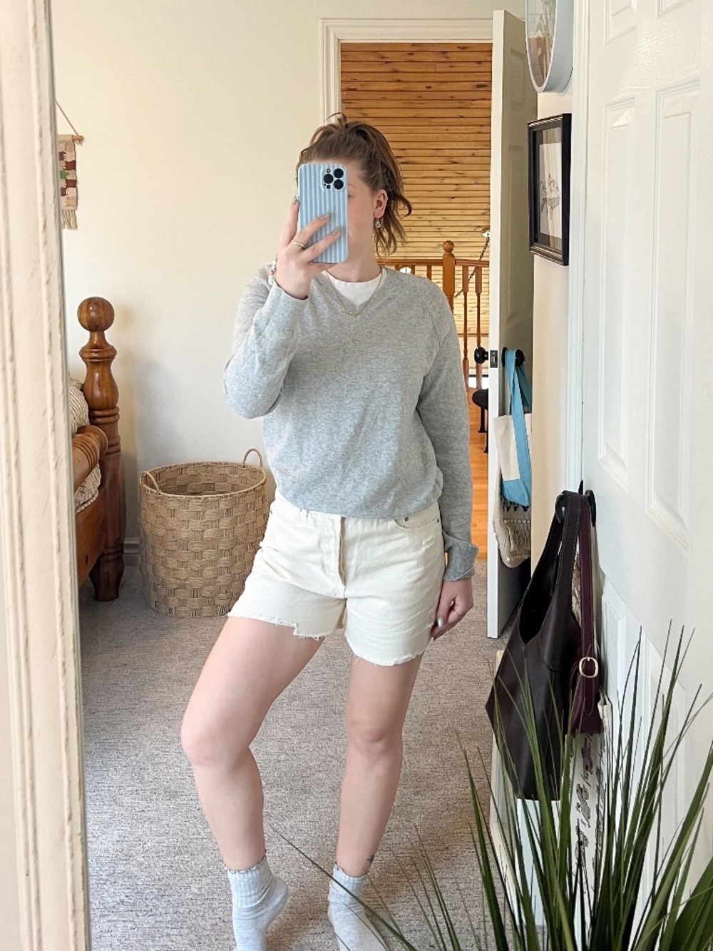 Banana Republic Grey V-Neck Cotton Sweater | Lightweight Knit Basic Small